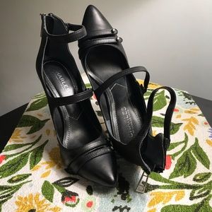 CHARLES by Charles David  Pointed Pump